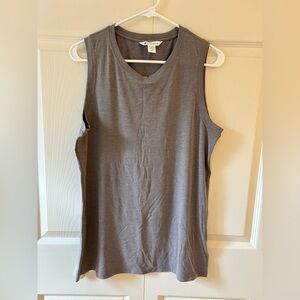 Athleta Breezy Tank in Black Sz M